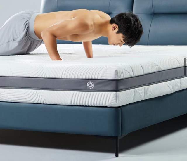 全面规训床垫市场！8H小金刚超大口径乳胶床垫发布：质保5年感人