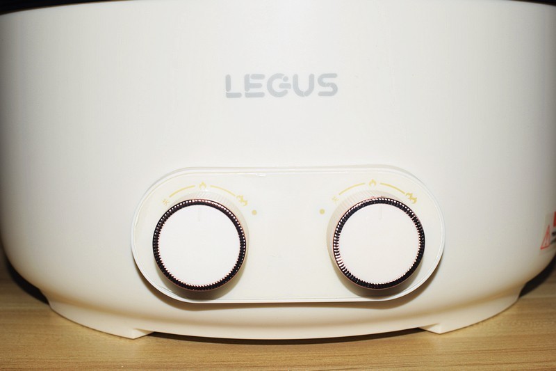 一锅两味，尽享美味 LEGUS雷格斯分区独立控温鸳鸯电火锅