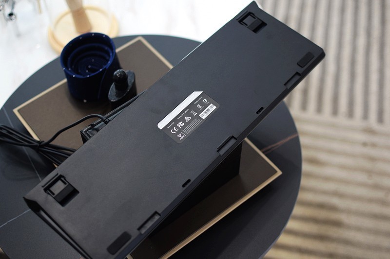 自主银轴防尘防水 雷柏V530防水背光游戏机械键盘