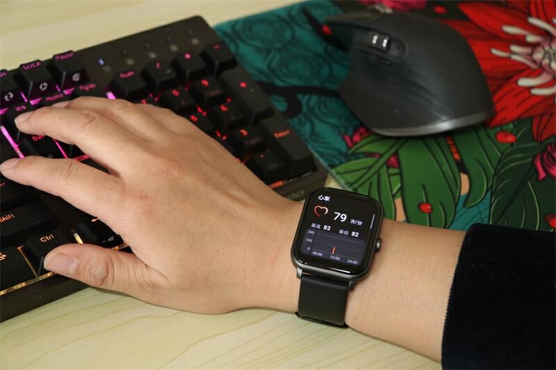 支持百种运动检测，IPX8级防水长续航，QCY Watch GTS智能手表体验