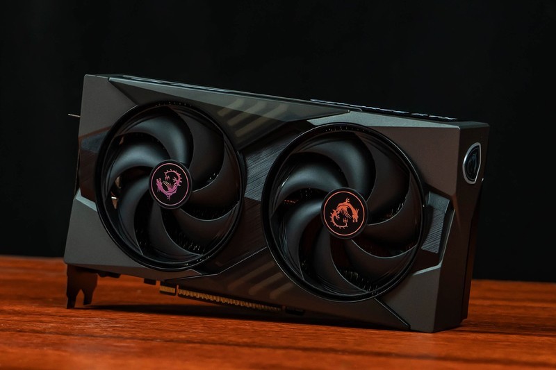 8GB显存是甜品还是短板？双风扇微星RTX 5060Ti魔龙全面评测