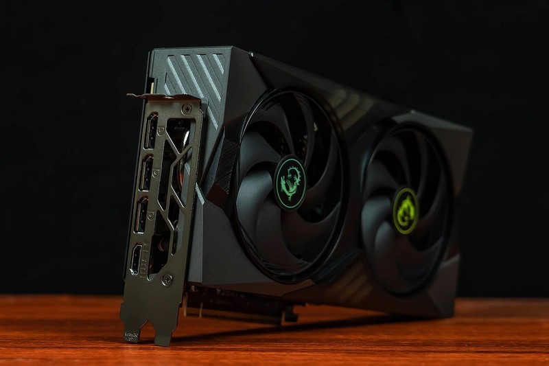 8GB显存是甜品还是短板？双风扇微星RTX 5060Ti魔龙全面评测