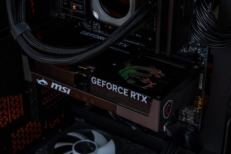 8GB显存是甜品还是短板？双风扇微星RTX 5060Ti魔龙全面评测
