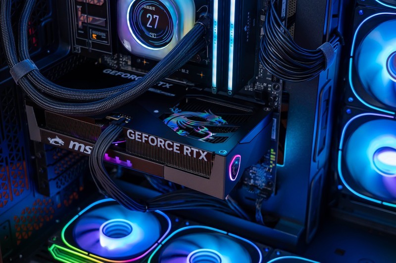 8GB显存是甜品还是短板？双风扇微星RTX 5060Ti魔龙全面评测