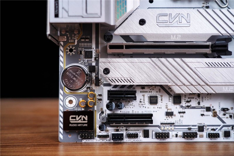 新机分享，能玩游戏能办公，七彩虹CVN Z690M主板这个“地基”不错