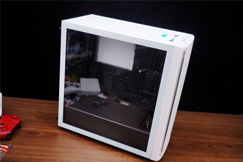 新机分享，能玩游戏能办公，七彩虹CVN Z690M主板这个“地基”不错