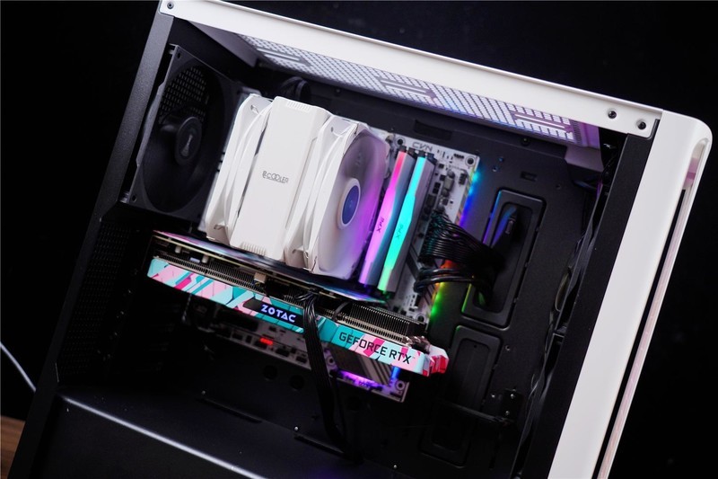 新机分享，能玩游戏能办公，七彩虹CVN Z690M主板这个“地基”不错