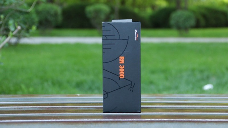 迈极炫RN3000自行车灯：3000流明、62小时续航，还能当充电宝