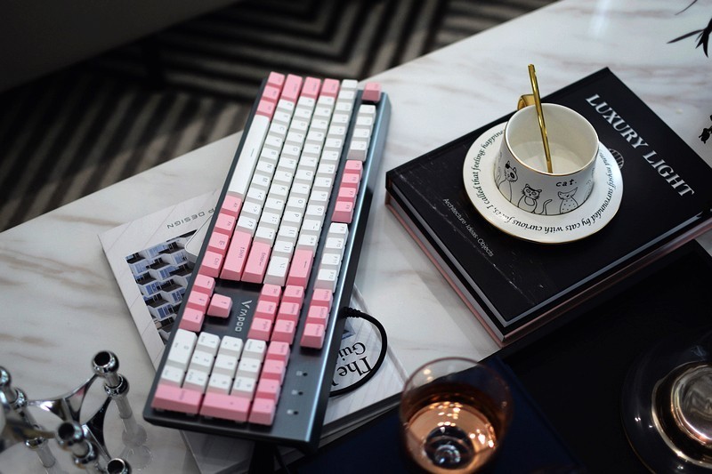 自主银轴防尘防水 雷柏V530防水背光游戏机械键盘