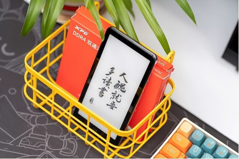 用过墨案迷你阅Plus，我甚至想要扔掉智能手机，回归原始阅读生活