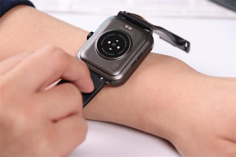 支持百种运动检测，IPX8级防水长续航，QCY Watch GTS智能手表体验