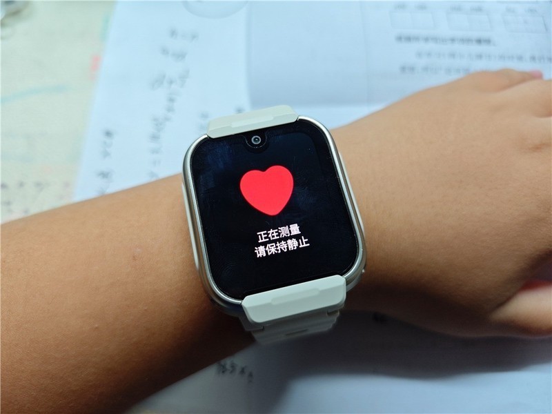 米兔儿童手表S1：智能成长伙伴，守护未来的探索者