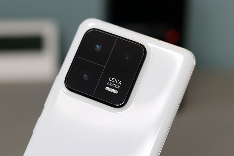 小米13对标iPhone14被嘲笑？上手体验找答案，雷军没有吹牛