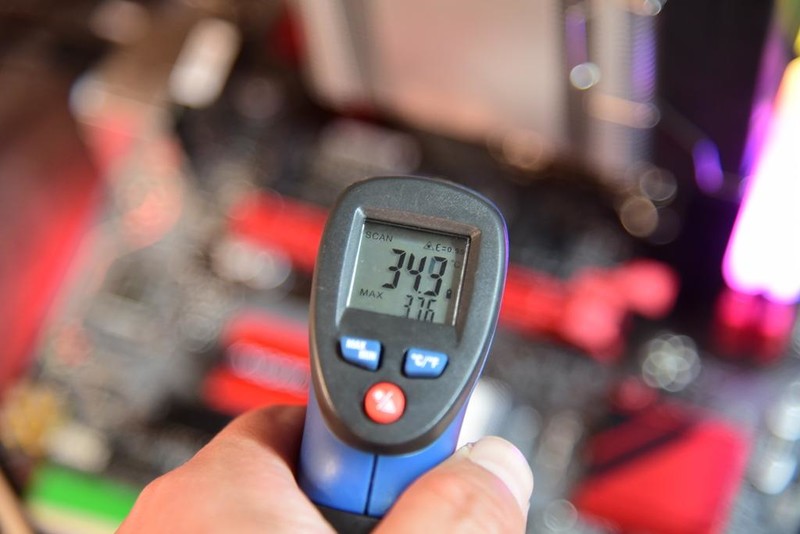 从性能到温度！树立长江存储新标准，宏碁掠夺者GM7全方面评测！