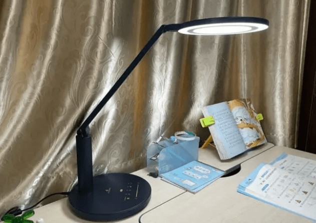 全光谱对眼睛视力好不好？全光谱台灯的鉴别方法