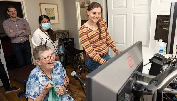 AI的边界再次拓展：从工程赋能到心灵沟通