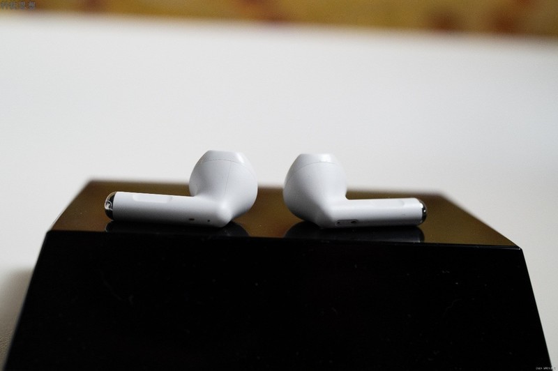 灵巧的百元音乐耳机，续航超长自带APP，灵野T2体验