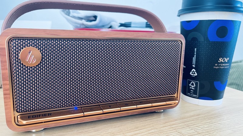 漫步者M285：复古与现代交织的音乐精灵