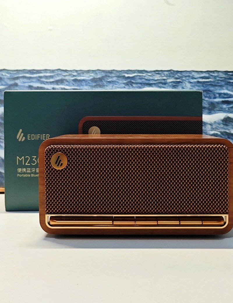 漫步者M285：复古与现代交织的音乐精灵