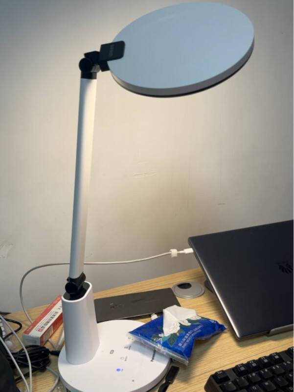 护眼灯哪个牌子更好更专业耐用？接近“零差评”的护眼灯品牌排行