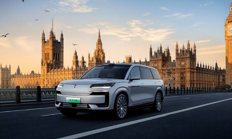 鱼钩测试进入超高速时代，腾势N9以160km/h重新定义安全标杆