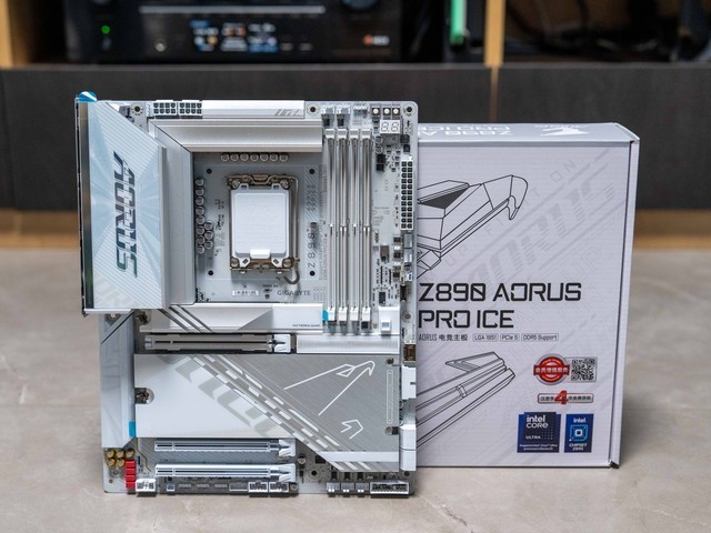 游戏帧数一键暴涨，英特尔IPO体验分享