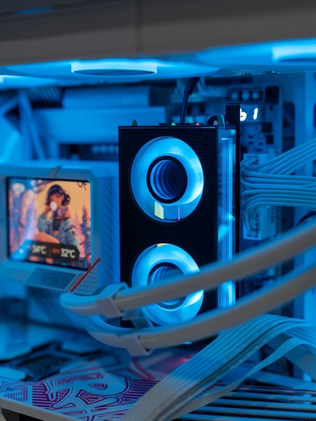 游戏帧数一键暴涨，英特尔IPO体验分享