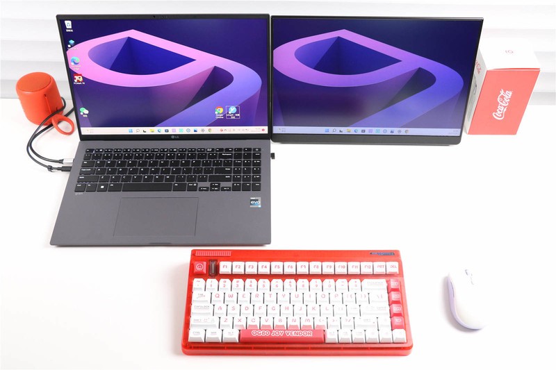 你的桌面 我来种草（二）IQUNIX 三模无线机械键盘OG80快乐贩卖机入手鉴赏