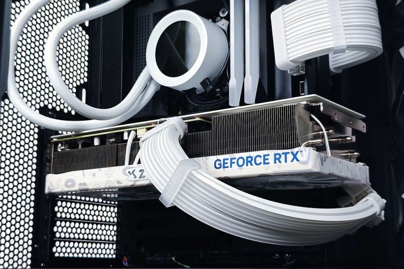 深度评测丨 RTX 4070 SUPER应该是5000元以内最香游戏显卡吧？
