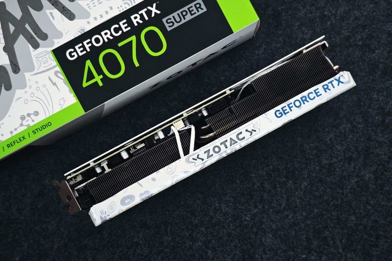 深度评测丨 RTX 4070 SUPER应该是5000元以内最香游戏显卡吧？