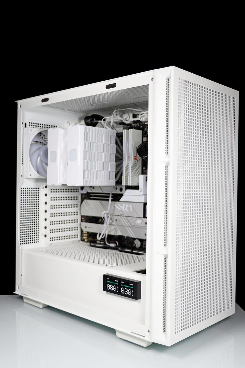 金百达 白刃 DDR5 6800 24G*2 RGB 搭配 AMD 8700G 怎么样？