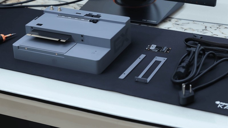 这才是迷你主机应有的样子，零刻GTi12 Ultra配显卡扩展坞，没短板！