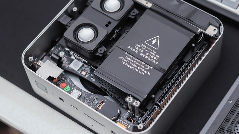 这才是迷你主机应有的样子，零刻GTi12 Ultra配显卡扩展坞，没短板！