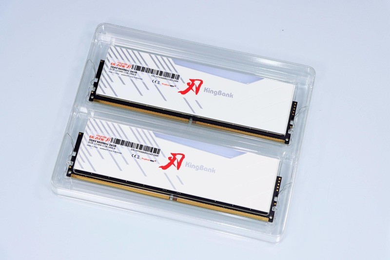 金百达 白刃 DDR5 6800 24G*2 RGB 搭配 AMD 8700G 怎么样？