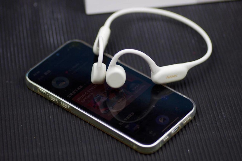 游泳防水耳机什么牌子好？揭秘四大实力派水下游泳耳机！