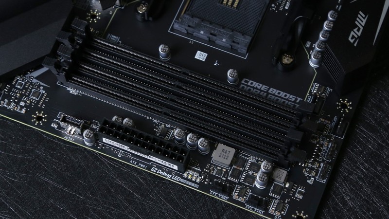 锐龙5000+X570S刀锋主板正式服役，性价比更高