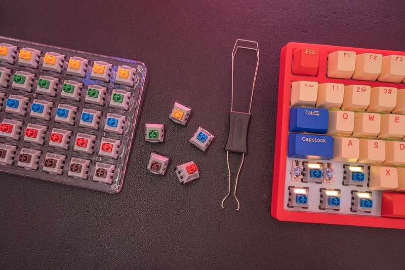 三段PBT键帽五代客制光轴，思巴达长剑机械键盘玩转五行轴