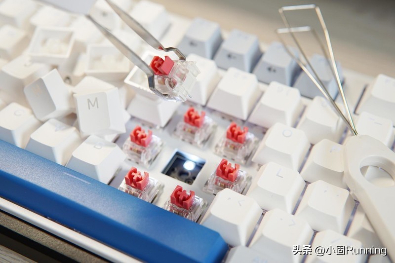 小户人家的半方桌面整合，杜伽620w白光版不是唯一选择，但可以是最佳选择