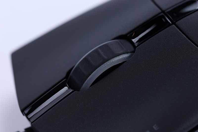 游戏党外设升级必备，美商海盗船K70 RGB PRO+ 圣剑SABRE有线鼠标使用分享