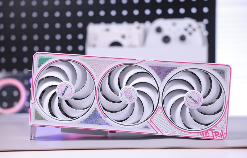 DLSS4画质帧率我全要！七彩虹iGame GeForce RTX5080 Ultra W首发评测