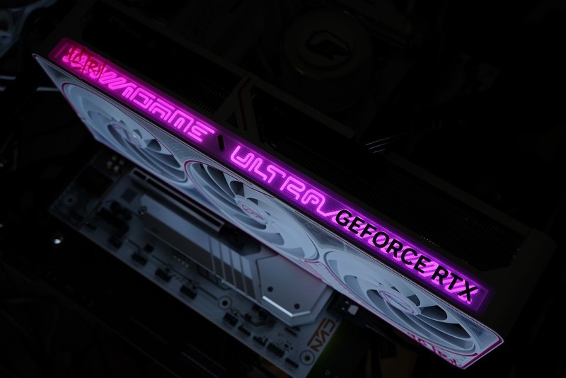 DLSS4画质帧率我全要！七彩虹iGame GeForce RTX5080 Ultra W首发评测