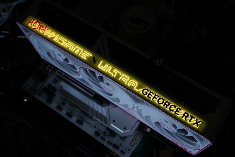 DLSS4画质帧率我全要！七彩虹iGame GeForce RTX5080 Ultra W首发评测