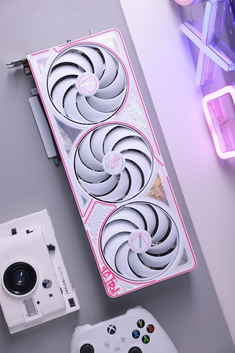 DLSS4画质帧率我全要！七彩虹iGame GeForce RTX5080 Ultra W首发评测