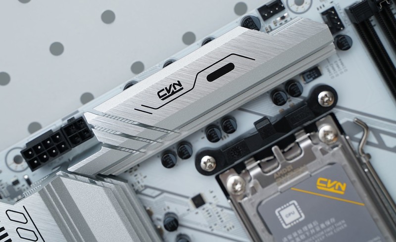 DLSS4画质帧率我全要！七彩虹iGame GeForce RTX5080 Ultra W首发评测