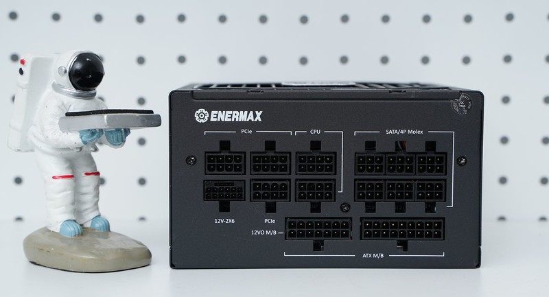 DLSS4画质帧率我全要！七彩虹iGame GeForce RTX5080 Ultra W首发评测