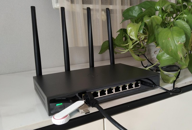 4G智能组网，蒲公英X4 Pro开启连锁门店网络新时代！