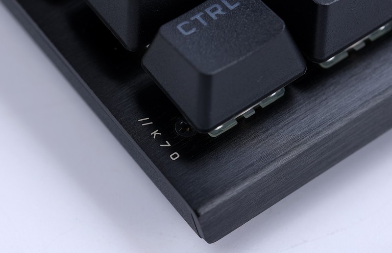 游戏党外设升级必备，美商海盗船K70 RGB PRO+ 圣剑SABRE有线鼠标使用分享