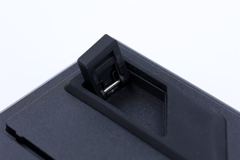 游戏党外设升级必备，美商海盗船K70 RGB PRO+ 圣剑SABRE有线鼠标使用分享