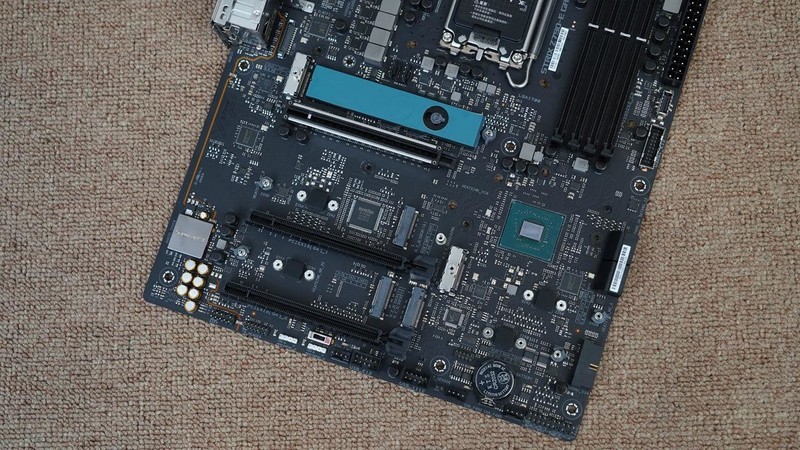 用ChatGPT写配置单靠谱吗？Ai配机PK人工配机打造的高端生产力主机