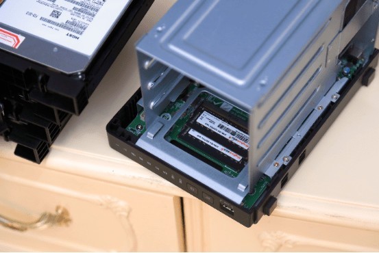 存储升级+折腾Kodi教程，解锁威联通TS-464C2的更多玩法